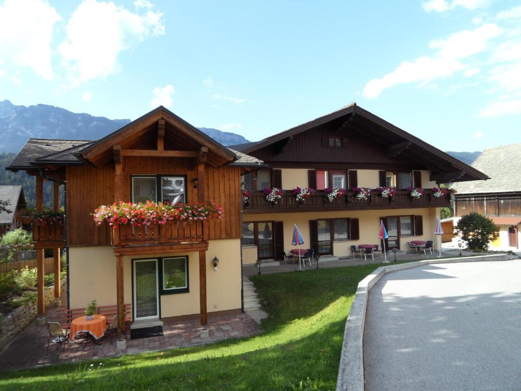 Hotel Gasthof Stenitzer Haus im Ennstal Exterior photo